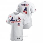 Maglia Baseball Uomo St. Louis Cardinals Yadier Molina 2020 Stars & Stripes 4th of July Bianco