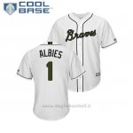 Maglia Baseball Uomo Atlanta Braves Ozzie Albies 2018 Dia de los Caidos Cool Base Bianco